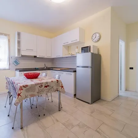 Spiaggia Di Reale Apartment Porto Azzurro